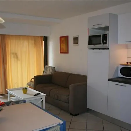 T2 En Rdc Avec Terrasse, Piscine, Et Parking - Fr-1-195-47 Apartment *